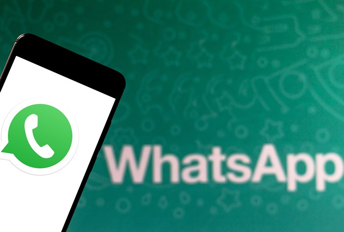 Картинка Пересылку сообщений в WhatsApp ограничили одним чатом для борьбы с фейками 