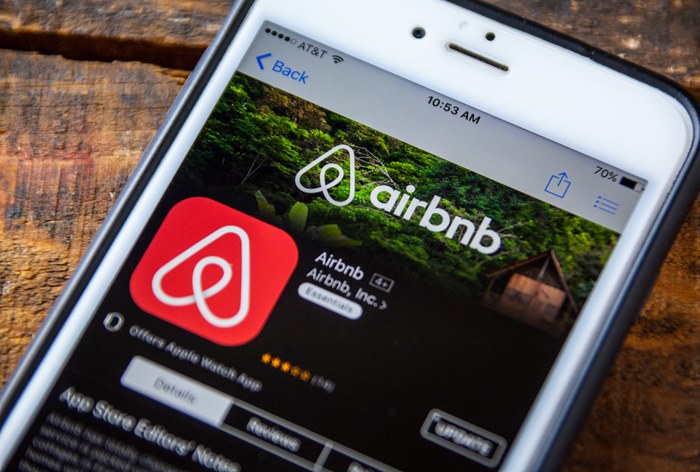 Картинка Airbnb сокращает четверть штата на фоне массового отказа от путешествий