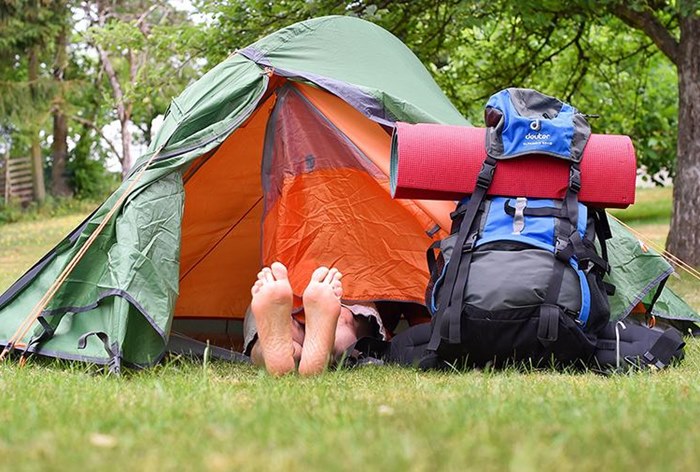 Картинка Wildberries: россияне стали чаще покупать палатки и спальные мешки