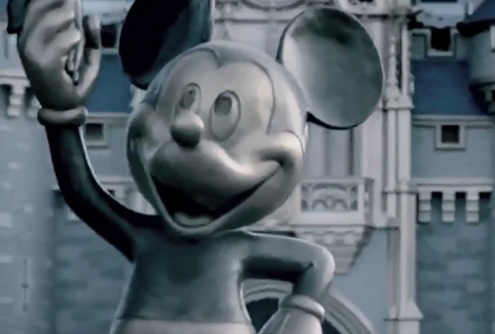 Картинка Добро пожаловать в кошмар: пользователи добавили саспенса в рекламу Disney