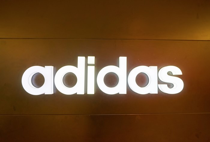 Картинка Российский производитель одежды судится с Adidas за товарный знак