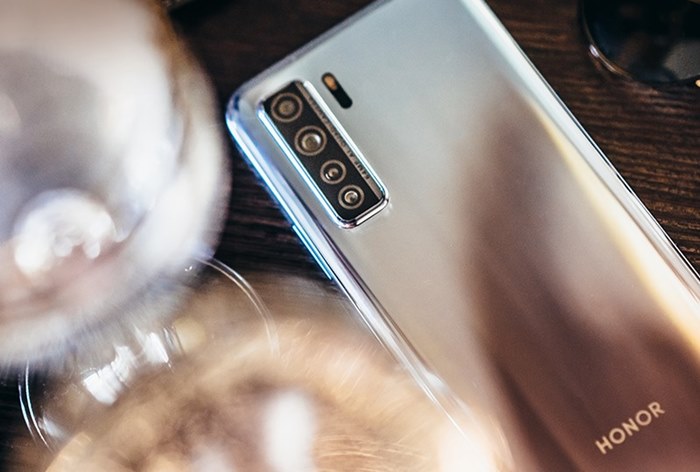 Картинка Huawei ведет переговоры о продаже бизнеса Honor
