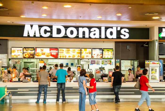 Картинка Российский McDonald's открыл рестораны с фокусом на «Макдоставку»